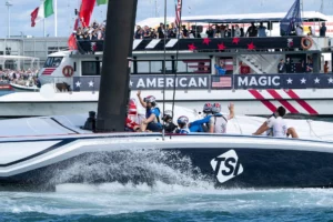 Luna Rossa Prada Pirelli: Triunfo y Táctica hacia la Final de la Copa Louis Vuitton