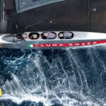 Duello epico a Barcellona - INEOS Britannia prende il vantaggio nella Louis Vuitton Cup - 2 ottobre 2024